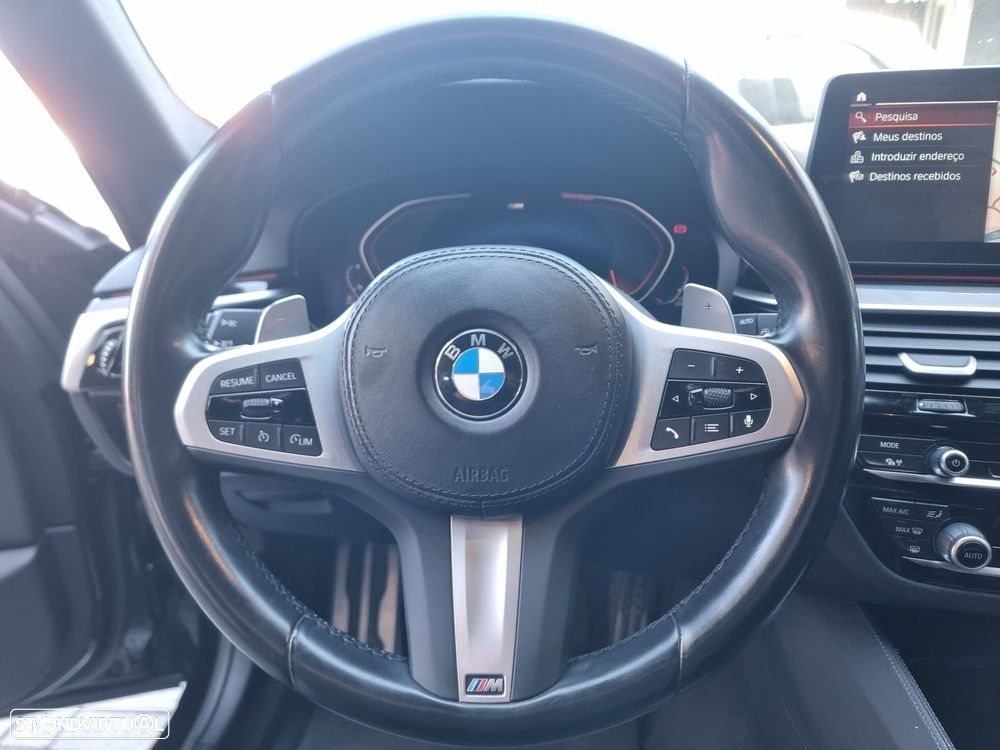 BMW 520 d Pack Desportivo M Auto - 17
