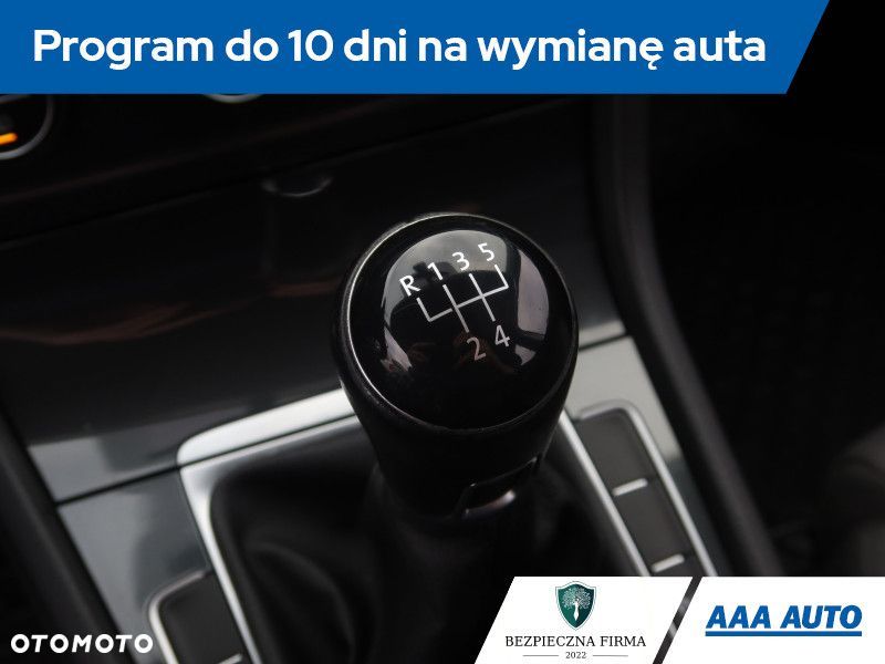 Volkswagen Golf - 19