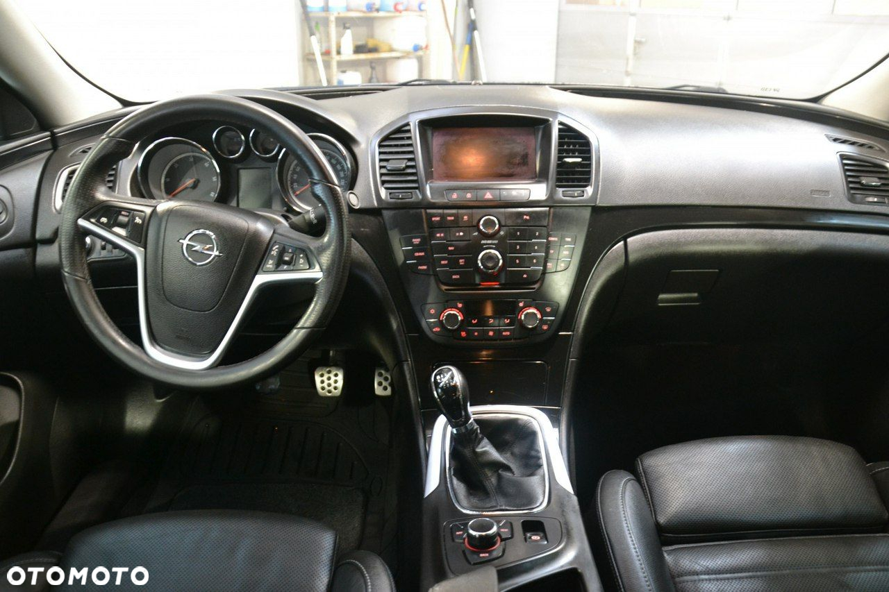 Opel Insignia - 15