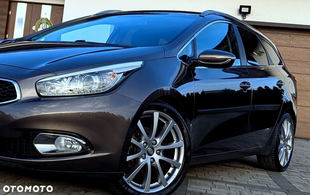 Kia Ceed 1.6 GDI ISG Dream-Team Edition - 21