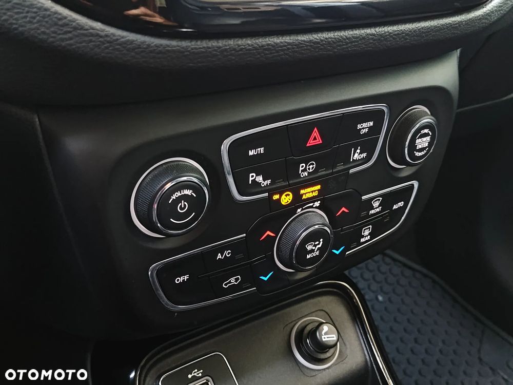 Jeep Compass 1.4 TMair Limited FWD S&S - 16