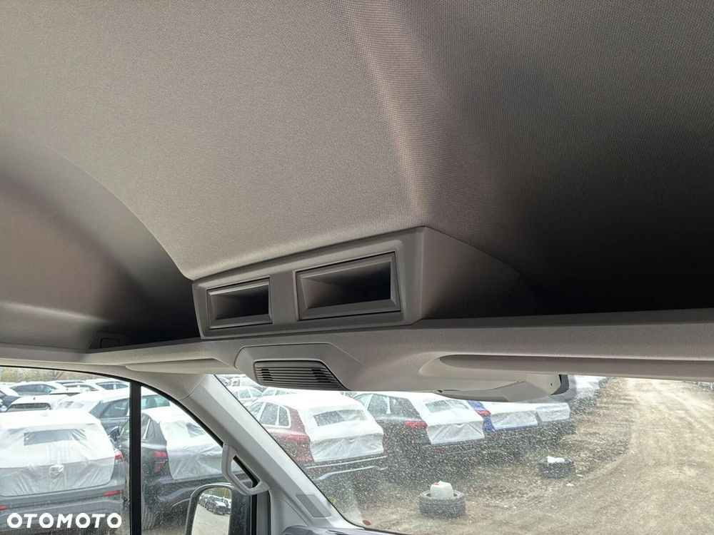 Volkswagen Crafter 35 Furgon L4H3, 2.0 TDI 140 KM, Wysoki dach, r. o. 4490mm - 34