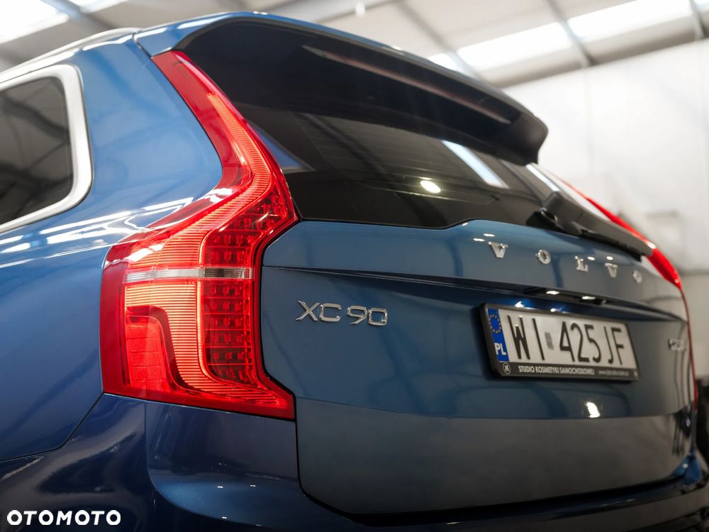 Volvo XC 90 D5 SCR AWD R-Design 7os - 7
