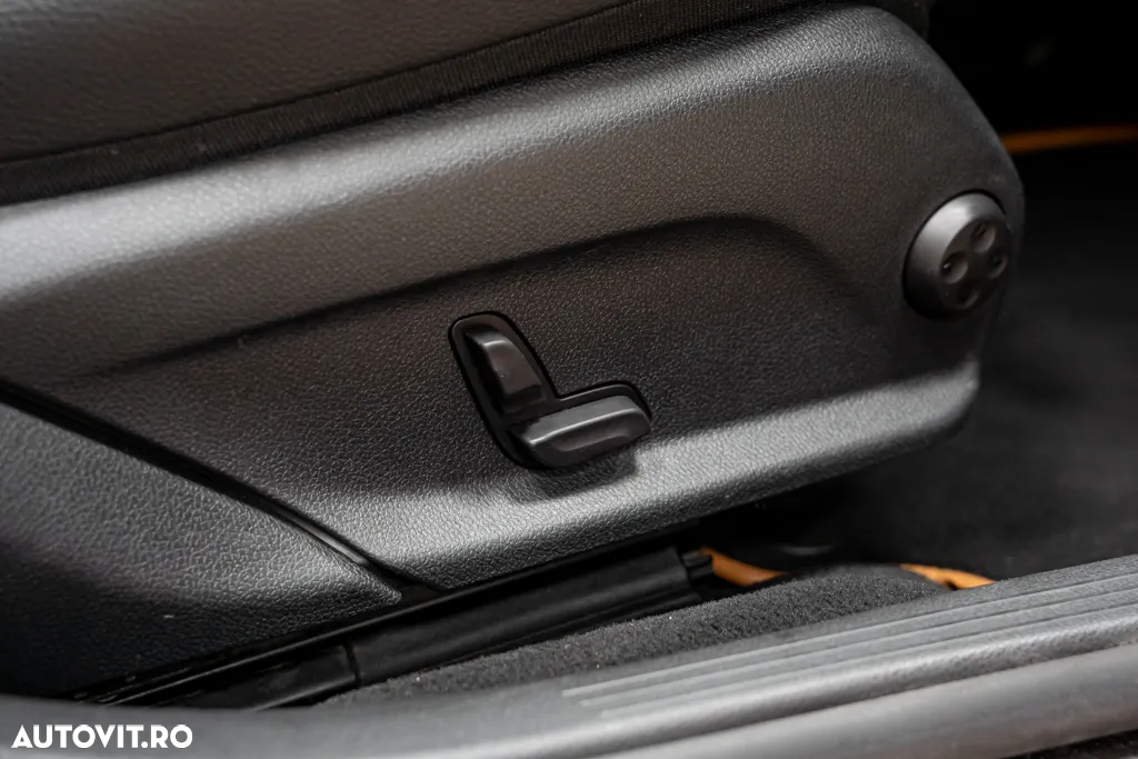 Mercedes-Benz E 220 d 9G-TRONIC AMG Line - 23