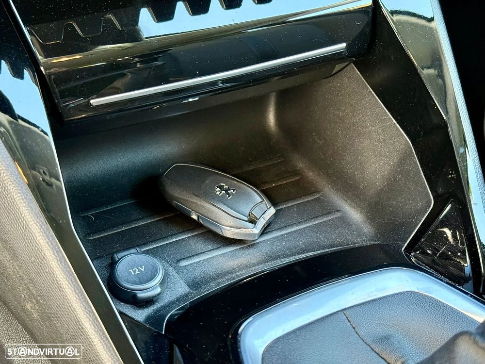 Peugeot 208 PureTech 100 Allure Pack - 36