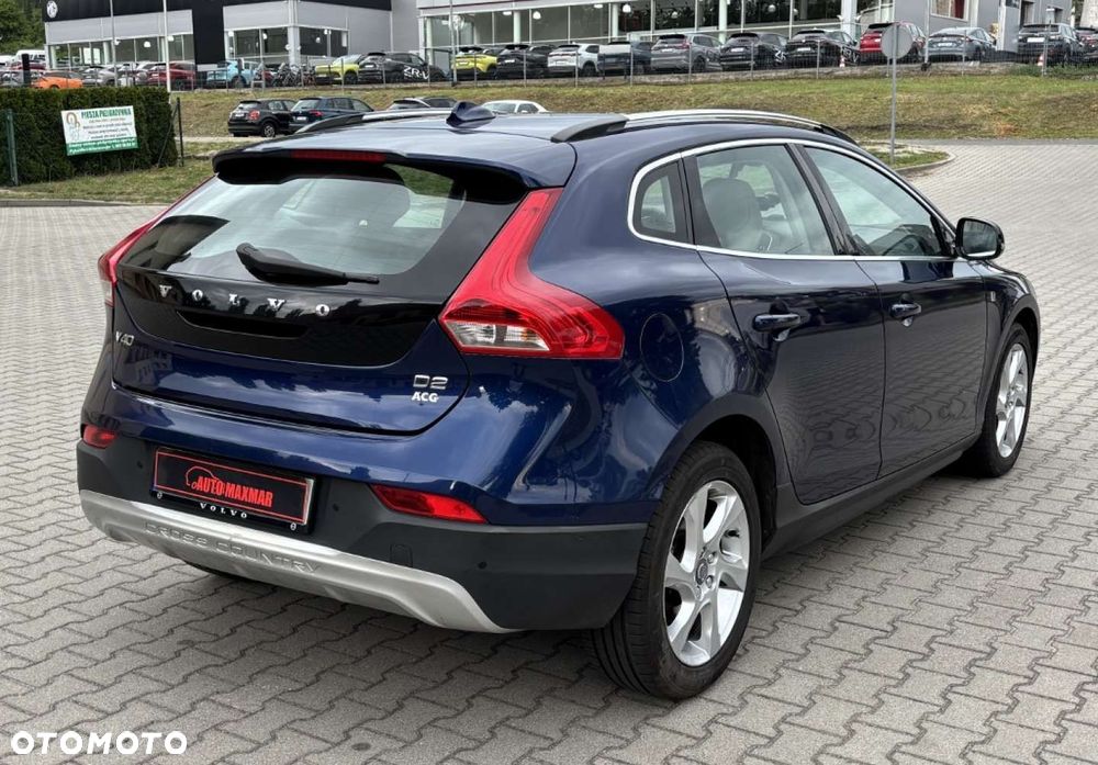 Volvo V40 Cross Country - 7