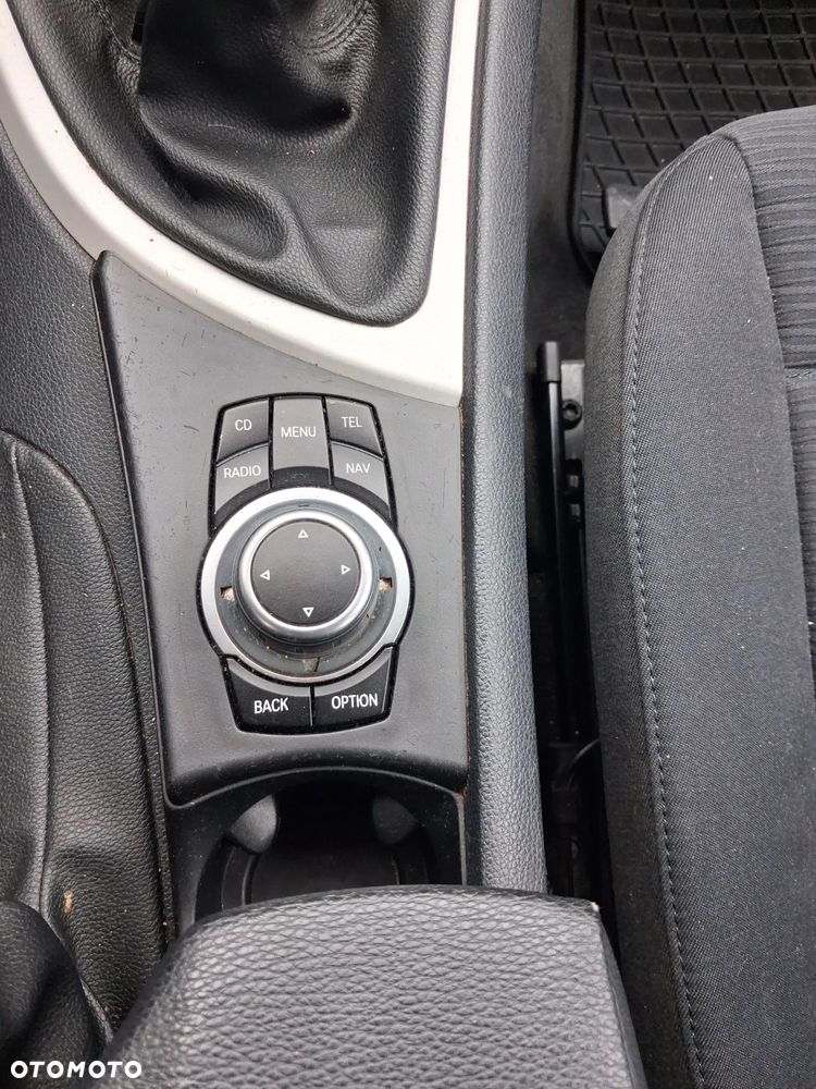 BMW Seria 1 118i - 23