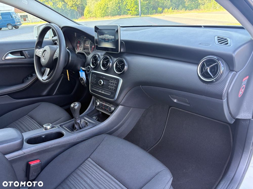 Mercedes-Benz Klasa A 160 - 24