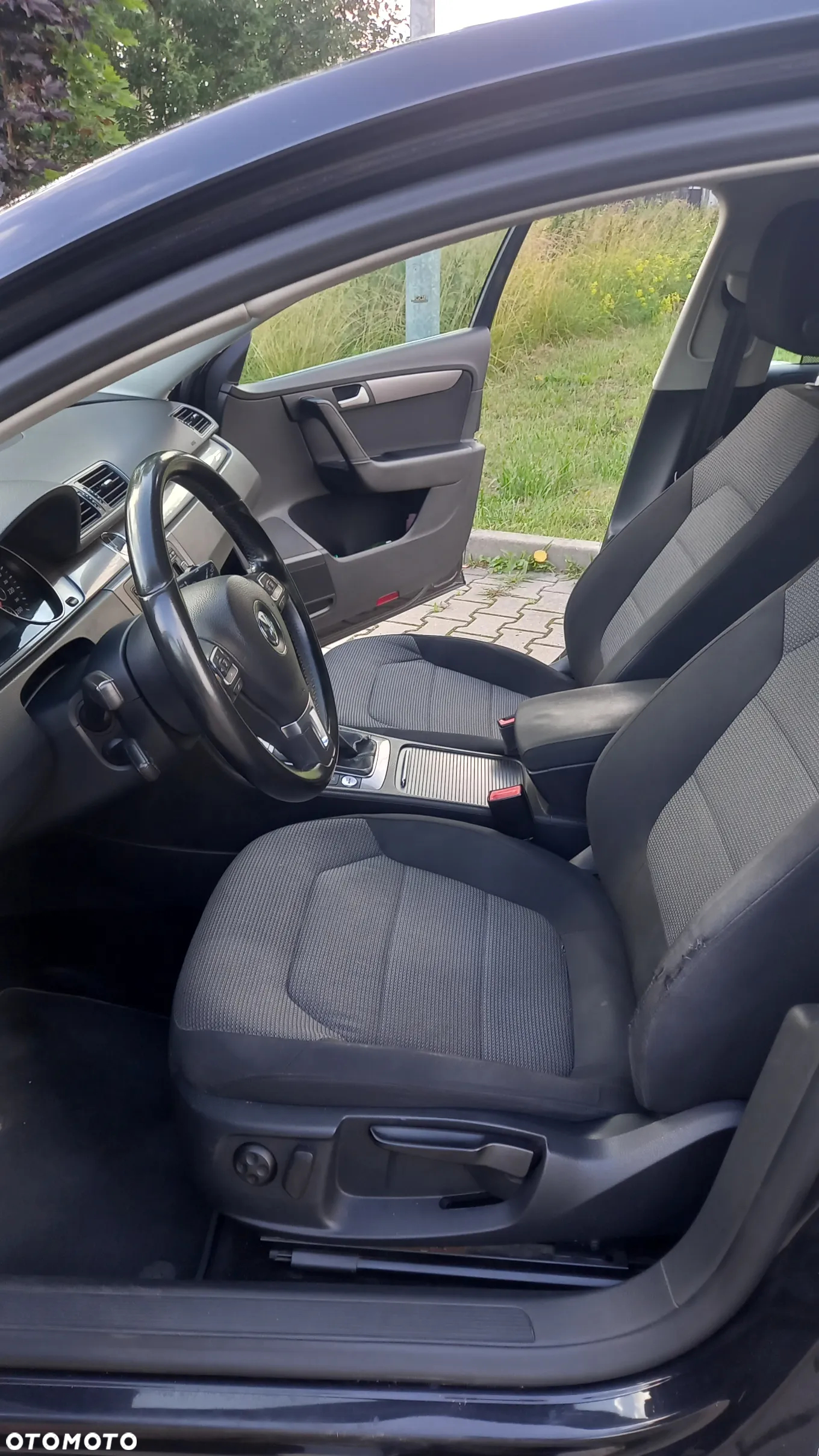 Volkswagen Passat 2.0 TDI Comfortline - 13