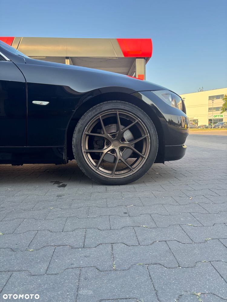BMW Seria 3 325i - 11