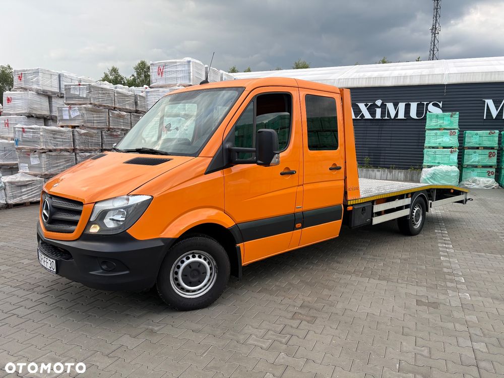 Mercedes-Benz Sprinter - 2
