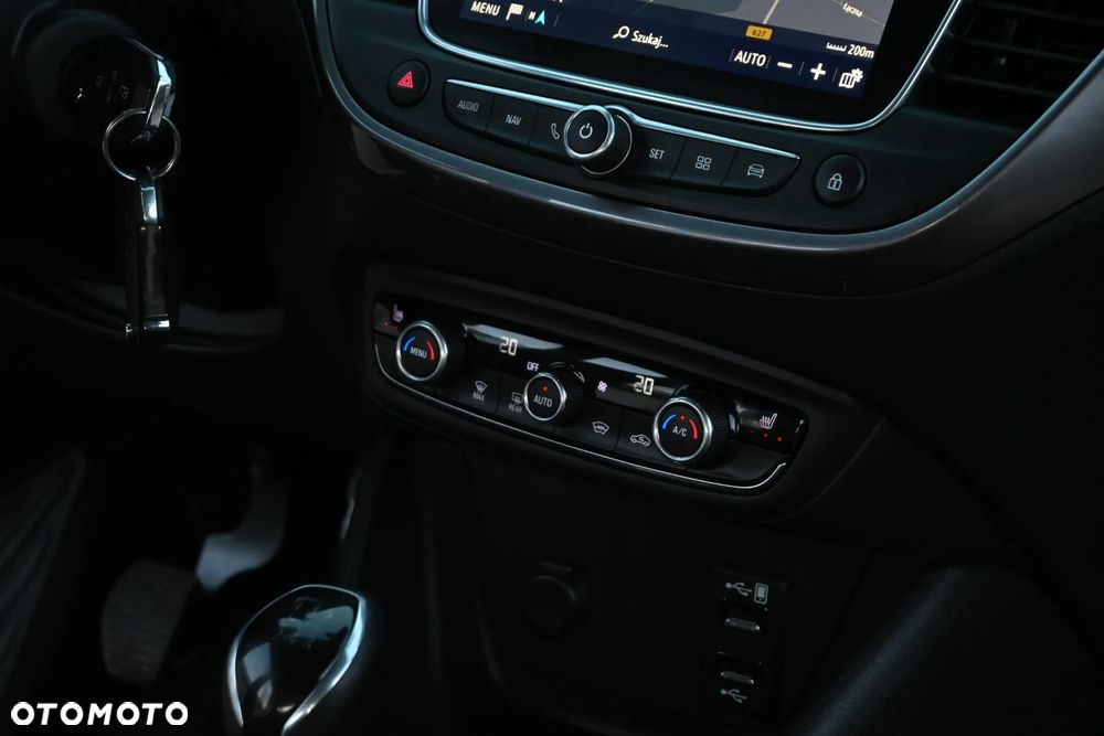 Opel Crossland X 1.2 Start/Stop Ultimate - 22