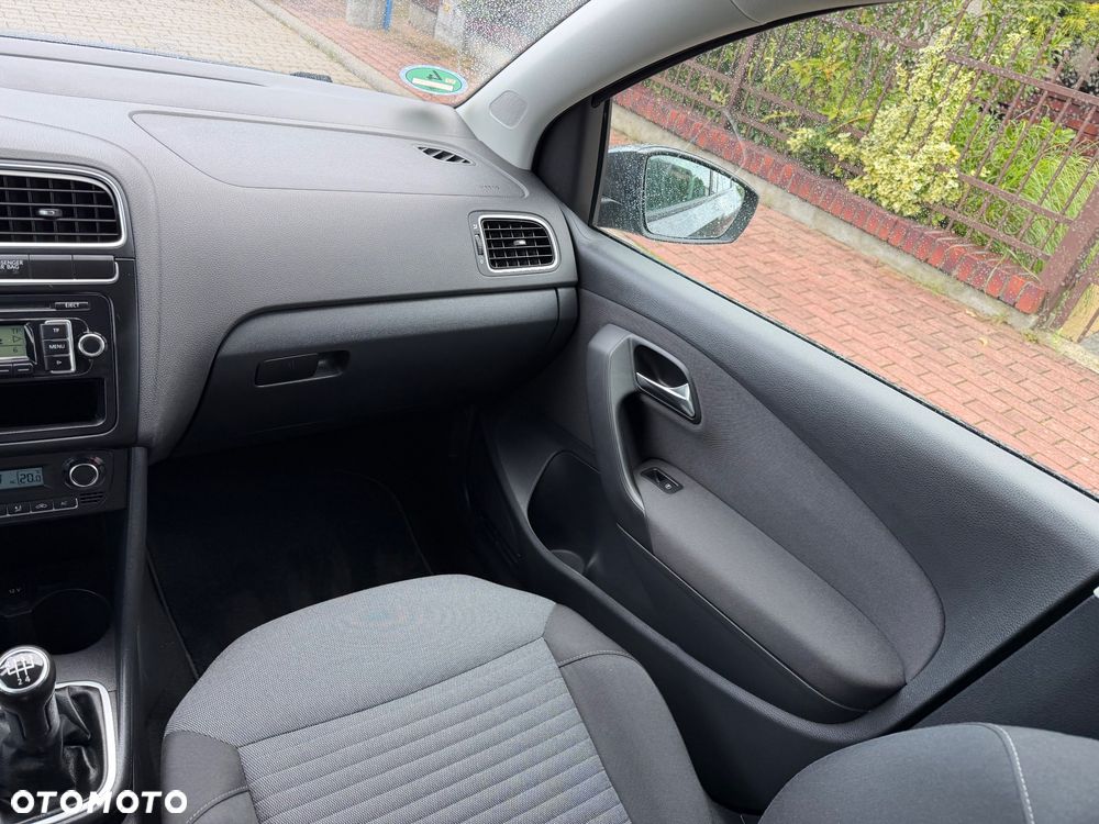 Volkswagen Polo 1.4 Comfortline - 26