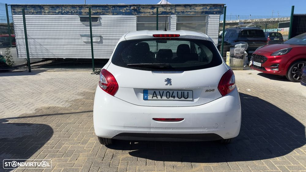Peugeot 208 1.4 HDi Active - 4