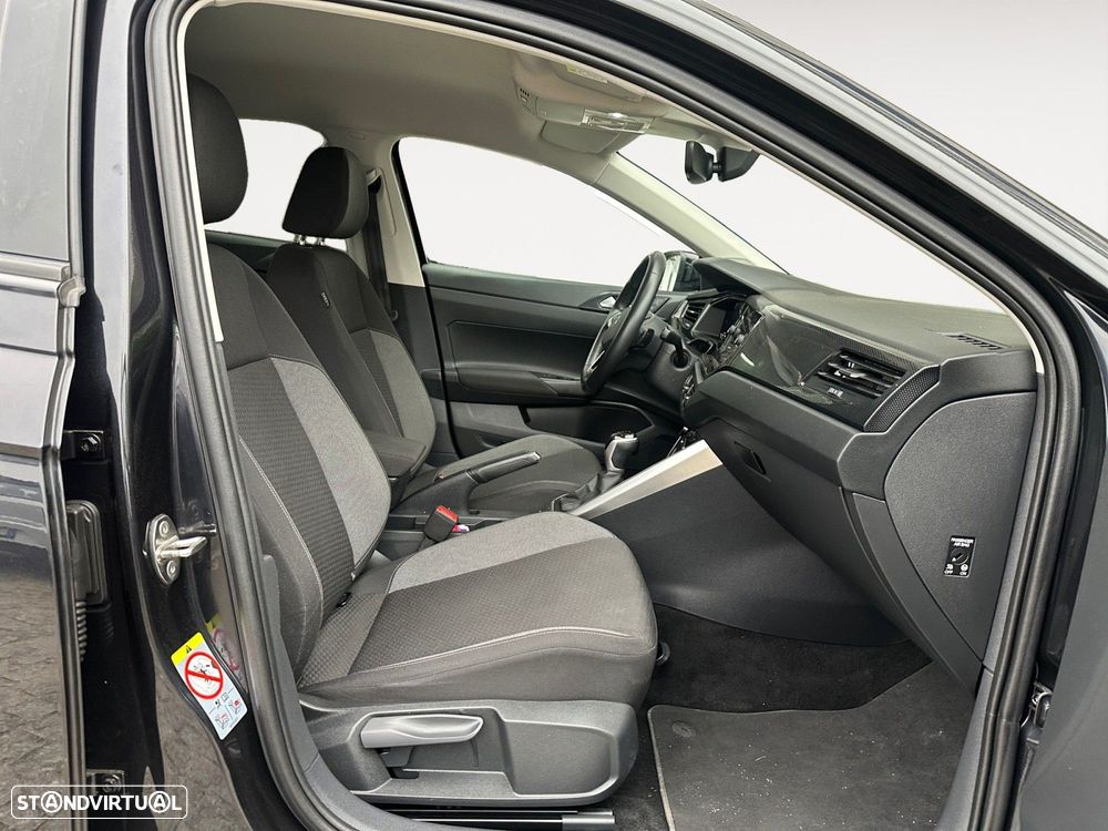 Volkswagen Taigo 1.0 TSI Urban DSG — fotografia 15