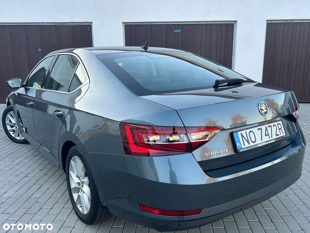 Skoda Superb 1.8 TSI Ambition DSG - 27