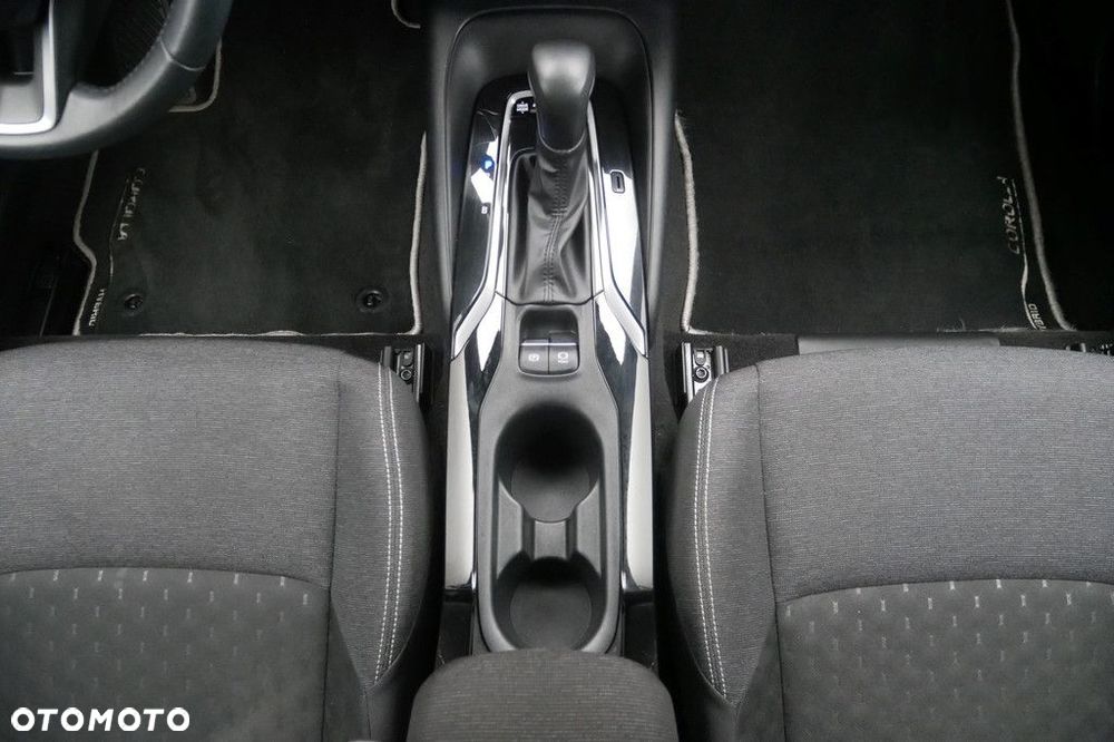 Toyota Corolla - 11