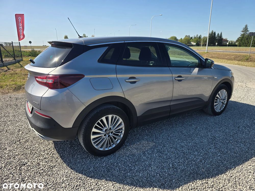 Opel Grandland X 1.2 T Innovation S&S - 9