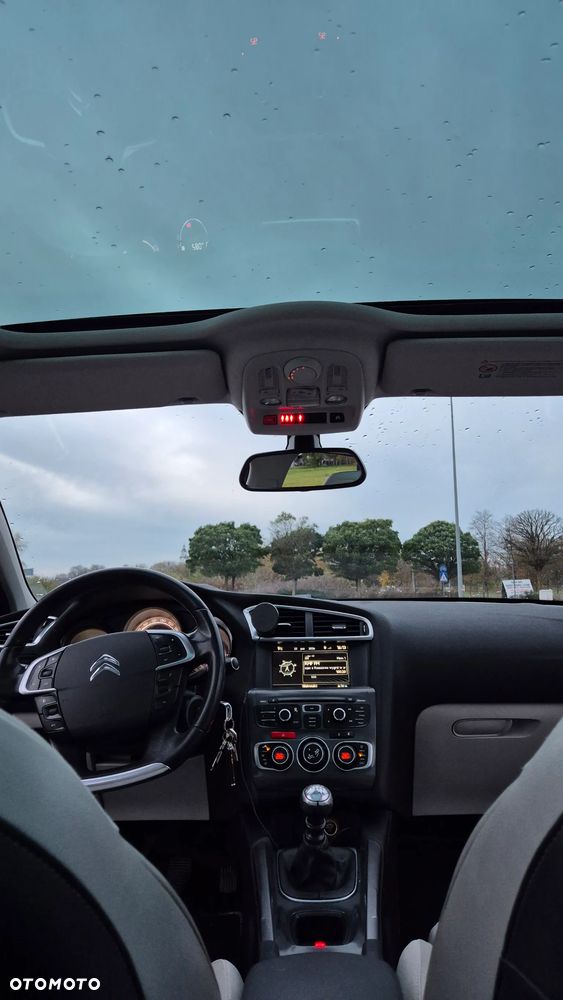 Citroën C4 2.0 HDi Exclusive - 9