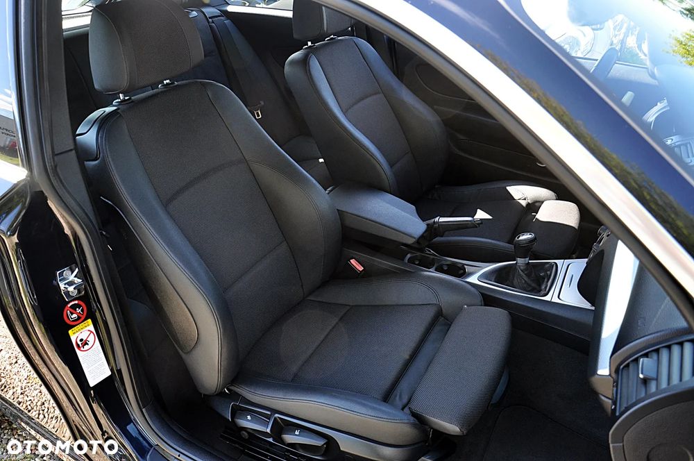 BMW Seria 1 118d - 23