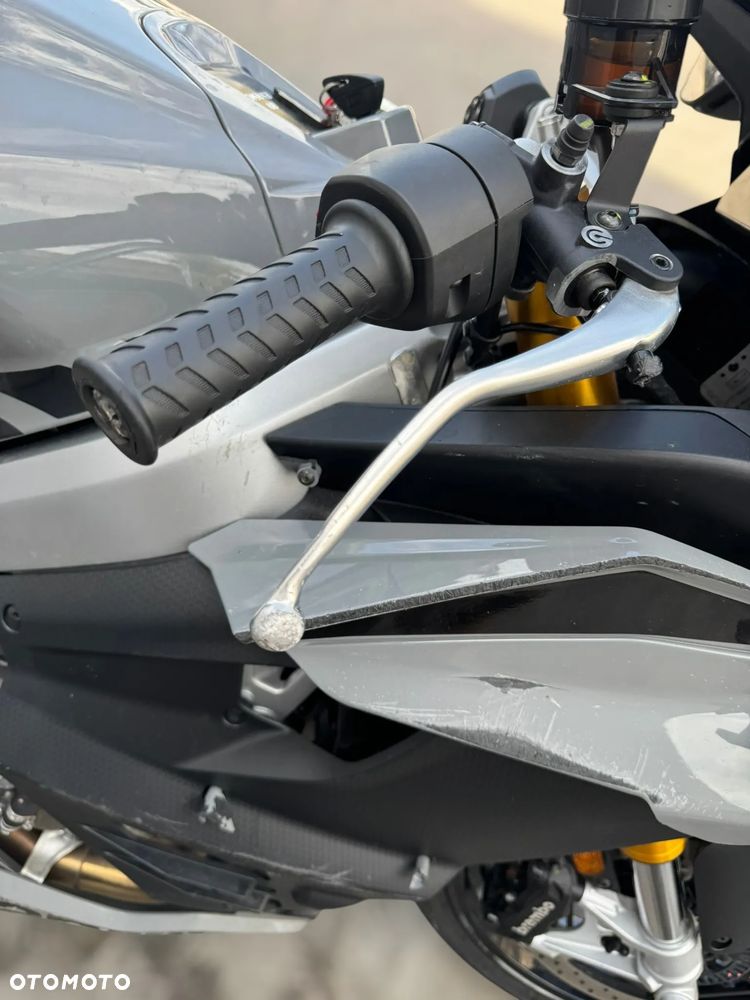 Aprilia Tuono - 9