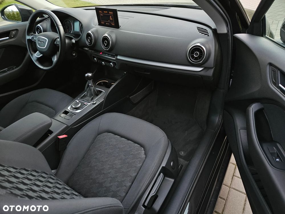 Audi A3 3-drzwiowe 1.6 TDI Attraction - 21