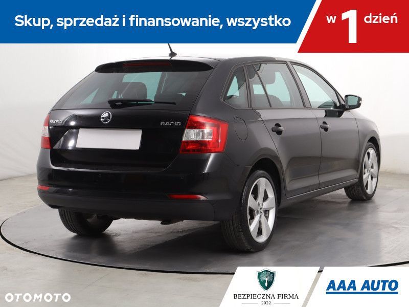 Skoda RAPID - 7