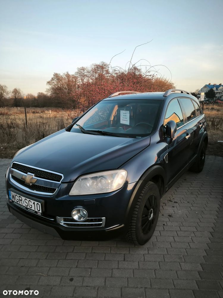 Chevrolet Captiva 3.2 4WD 7 Sitzer LT - 7