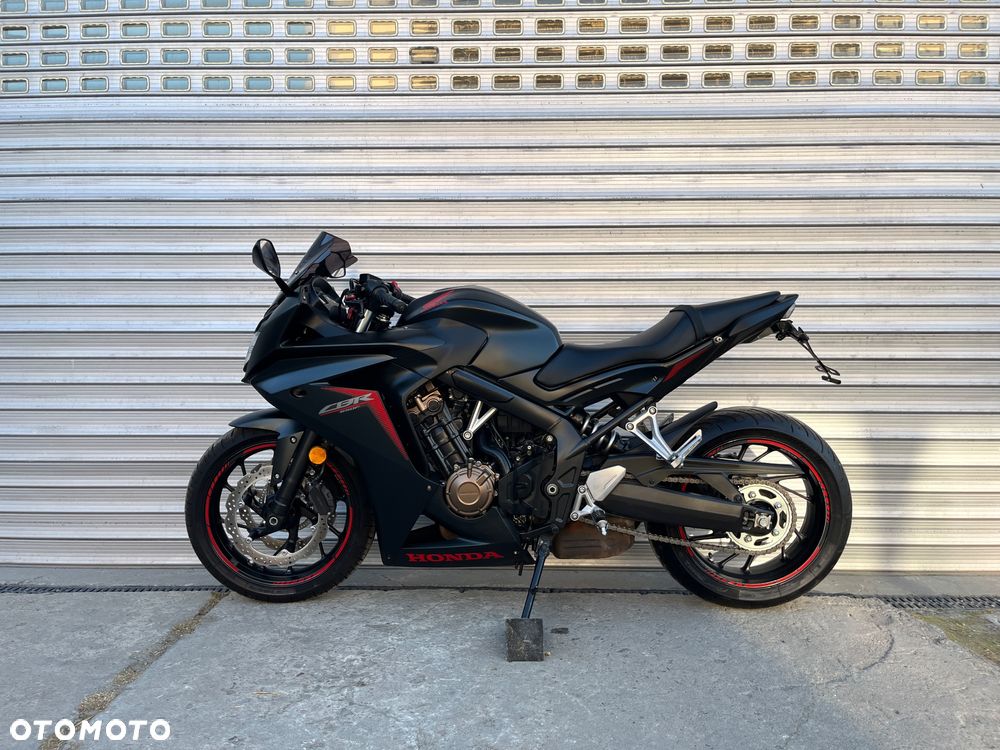 Honda CBR - 35