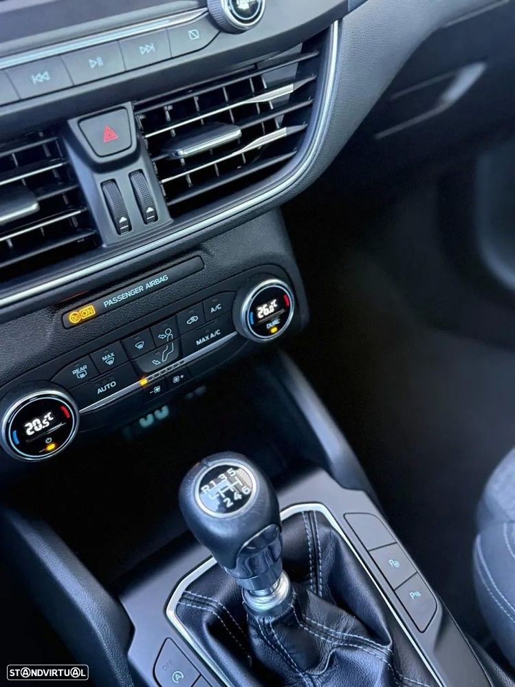 Ford Focus 1.5 TDCi ECOBlue Active - 28