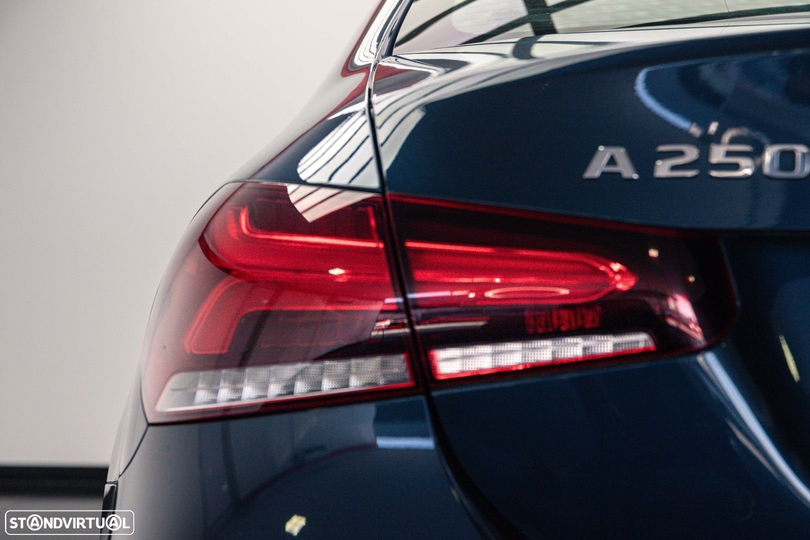 Mercedes-Benz A 250 e Style Plus - 10