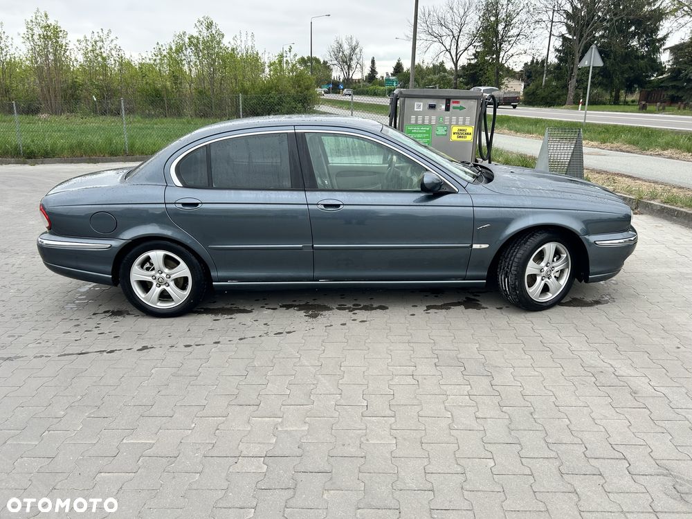 Jaguar X-Type - 3
