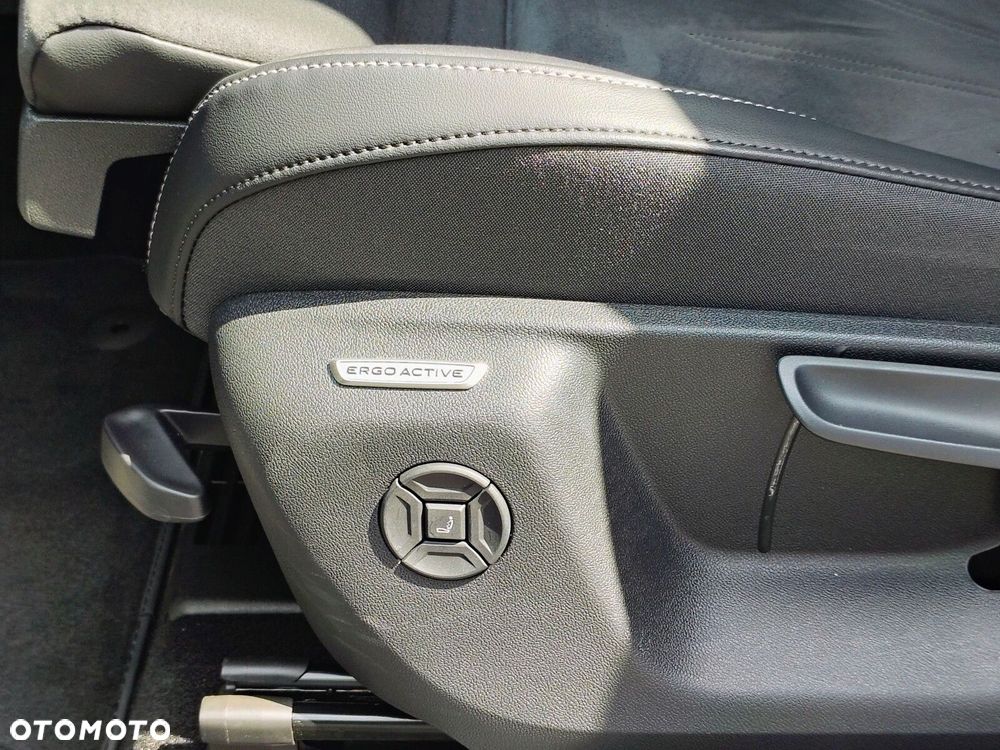 Volkswagen Tiguan - 17