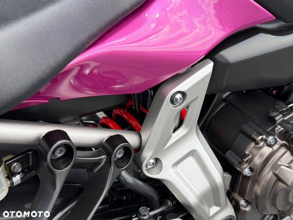 Yamaha MT - 16