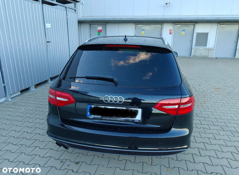 Audi A4 Avant 2.0 TDI DPF S line Sportpaket - 6