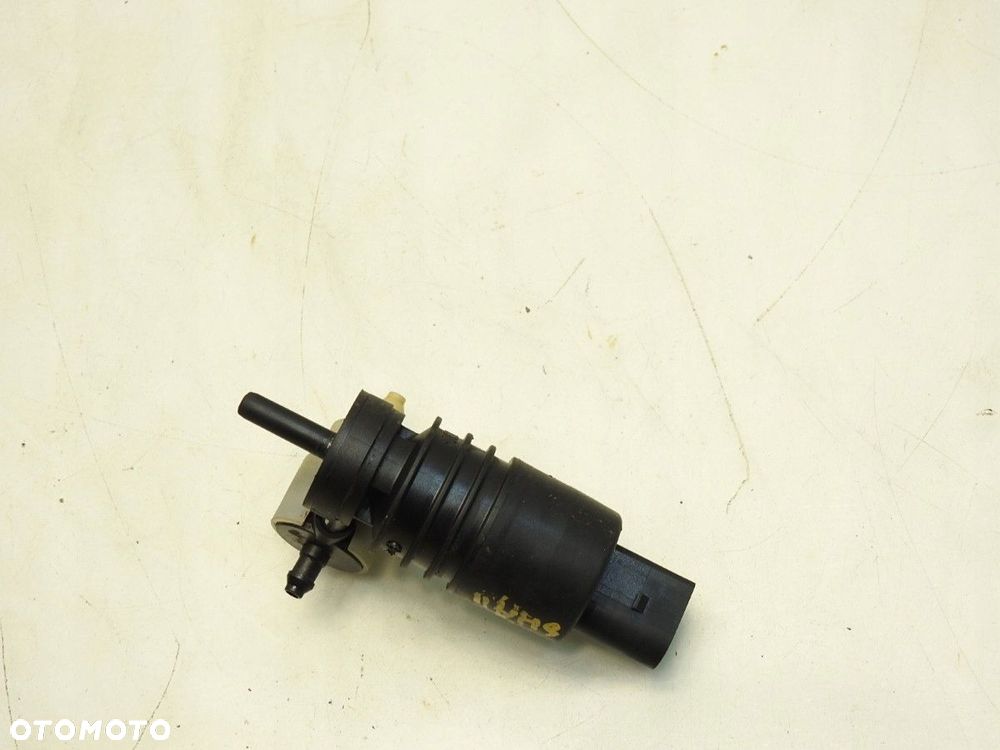 POMPKA SPRYSKIWACZA SZYBY CZOŁOWEJ VW SHARAN II 1K6955651 - 6