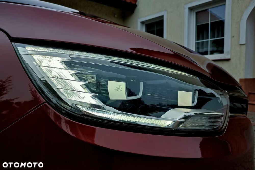 Renault Scenic ENERGY TCe 140 LIMITED - 32