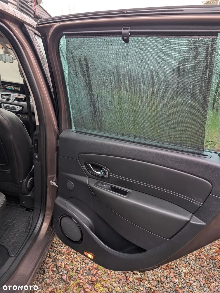 Renault Scenic 1.5dCi TomTom Edition EDC - 13