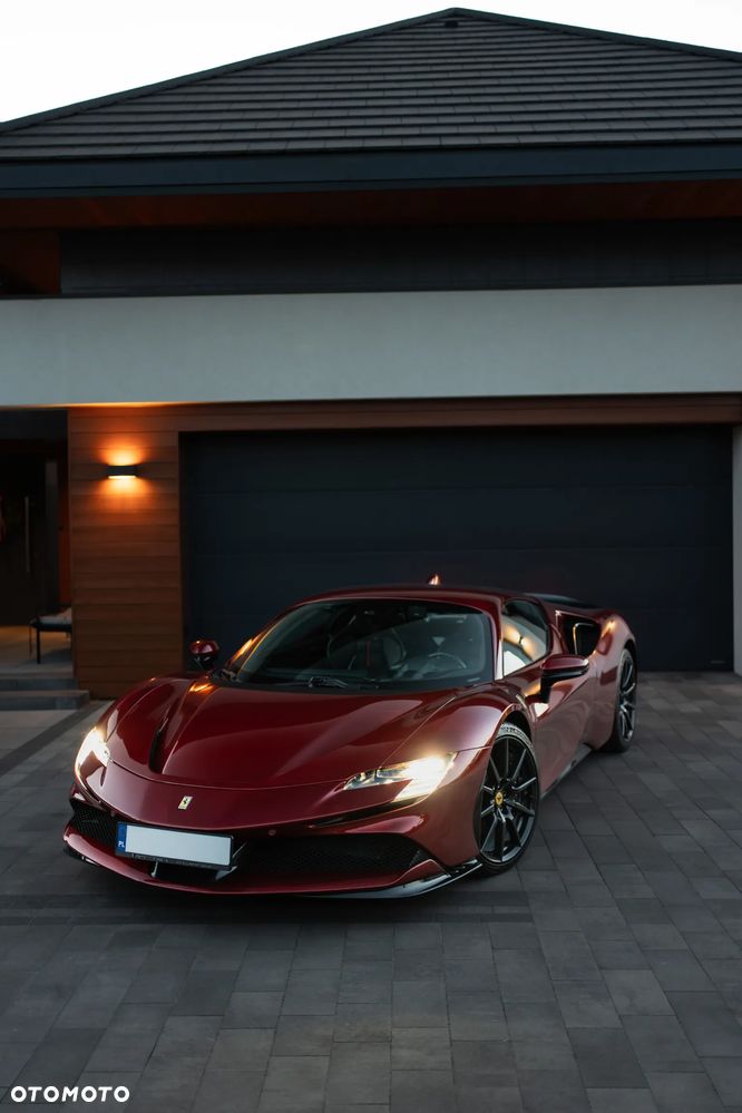 Ferrari SF90 Stradale - 14