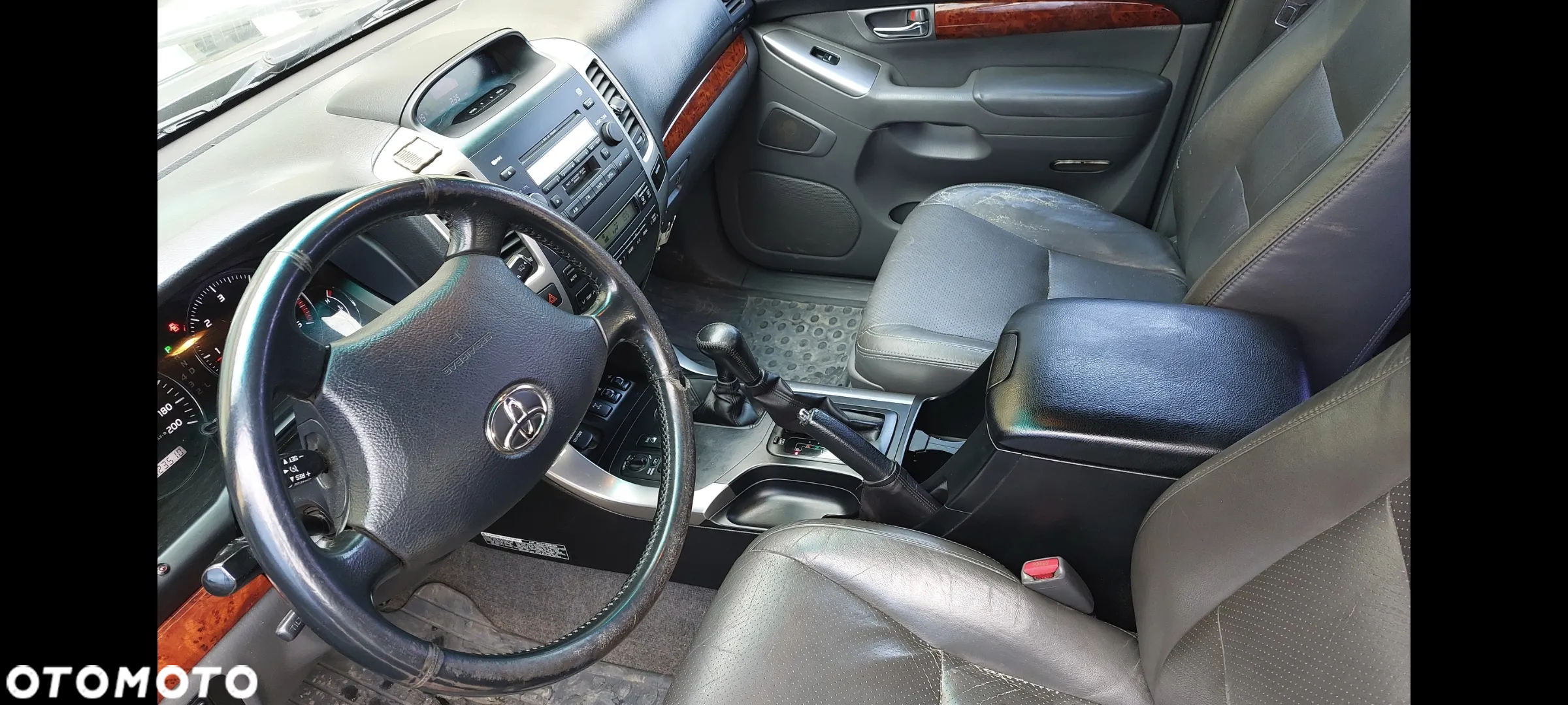 Toyota Land Cruiser - 5