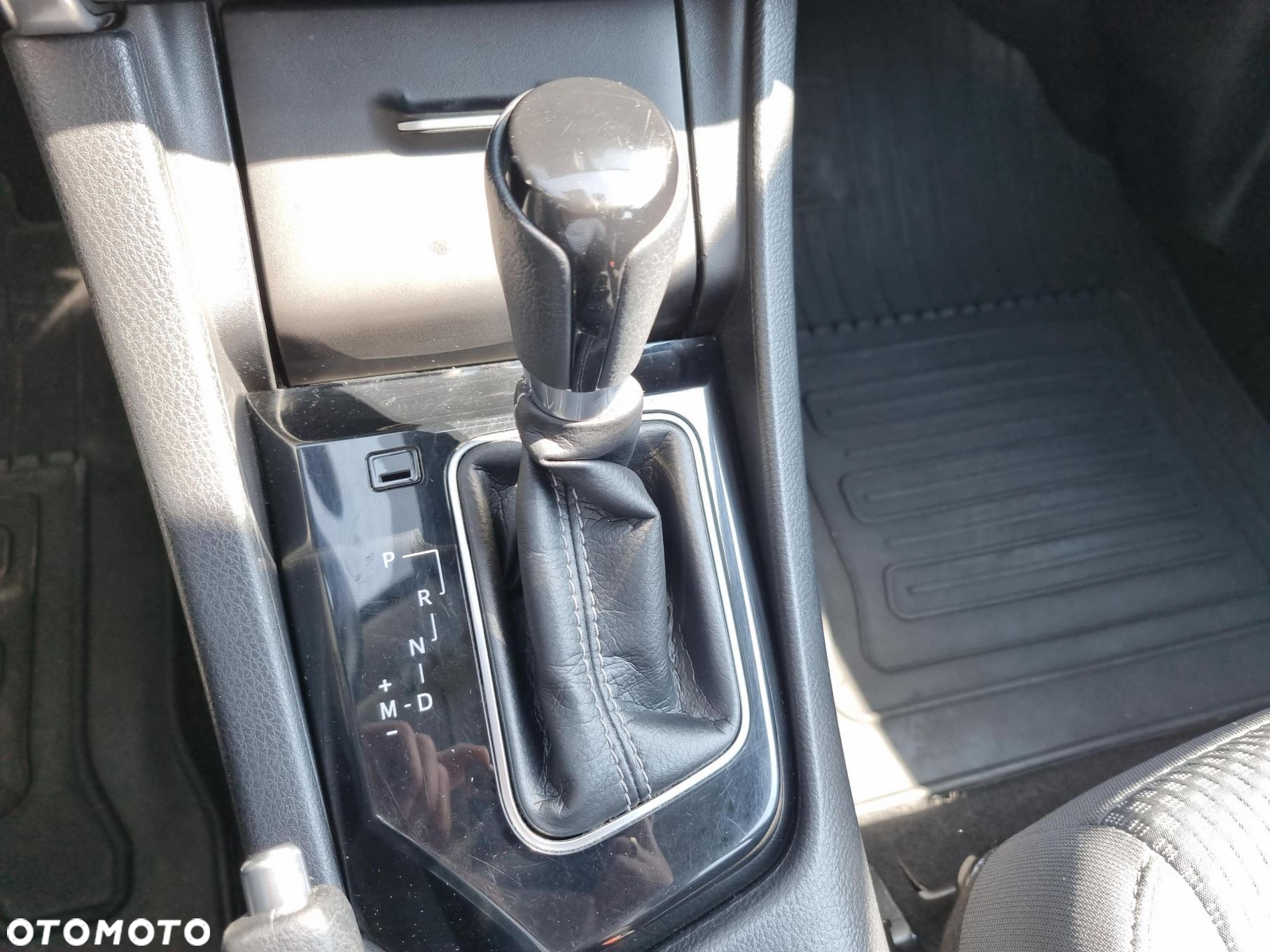 Toyota Corolla 1.6 Comfort MS - 22