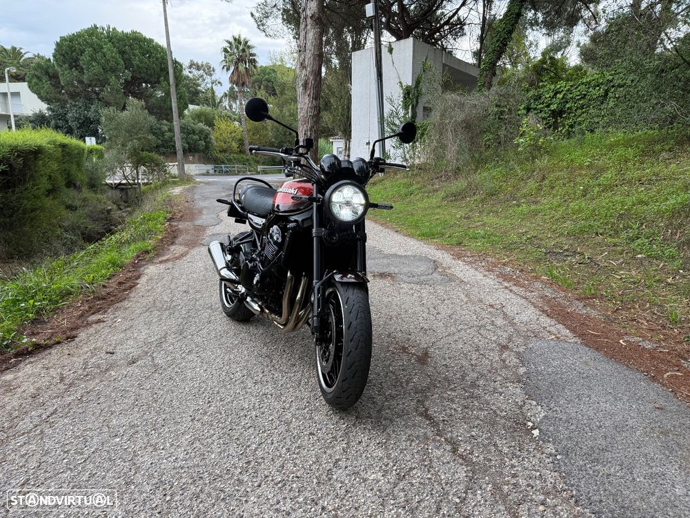 Kawasaki Z 900 RS - 12