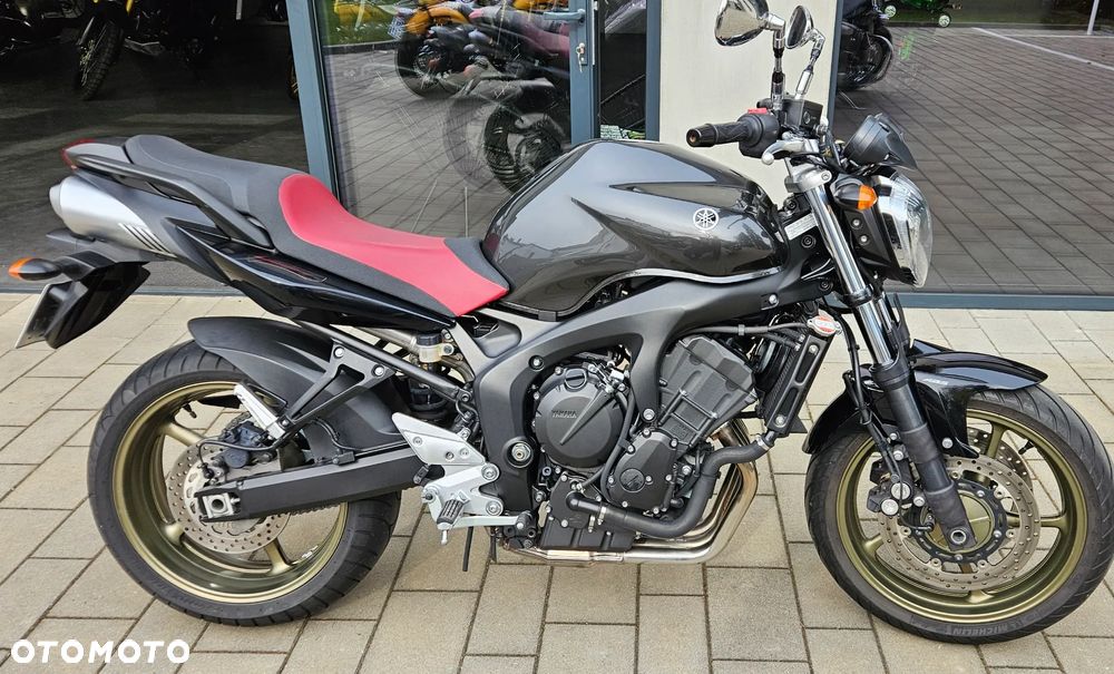 Yamaha FZ6 - 4