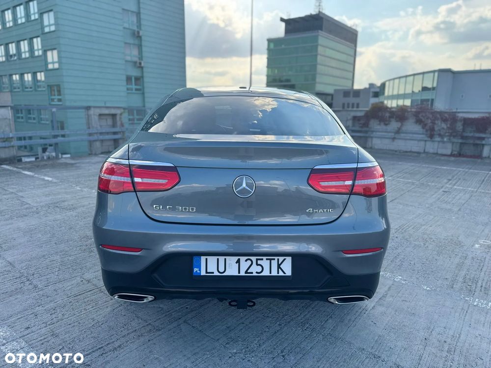 Mercedes-Benz GLC 300 Coupe 4Matic 9G-TRONIC AMG Line - 5