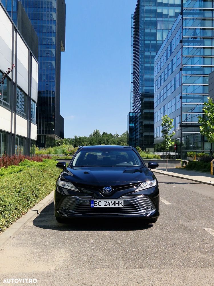 Toyota Camry 2.5 Exclusive - 2