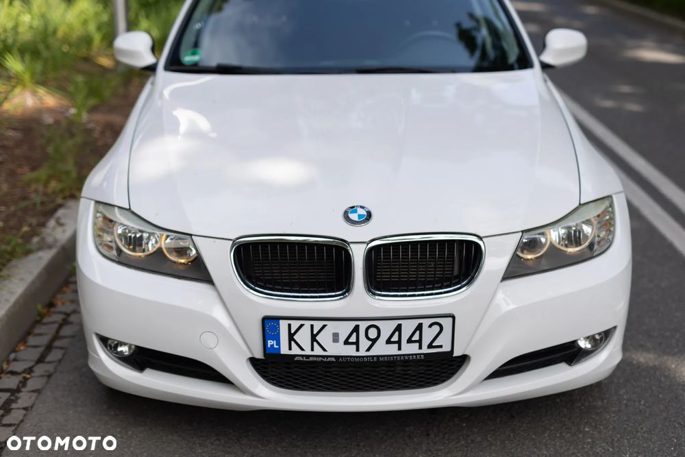 BMW Seria 3 318d DPF - 27