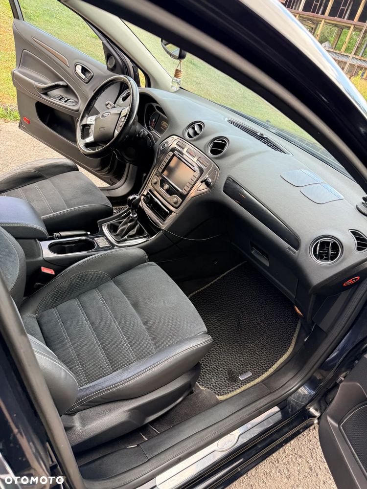 Ford Mondeo 2.0 TDCi Titanium - 20
