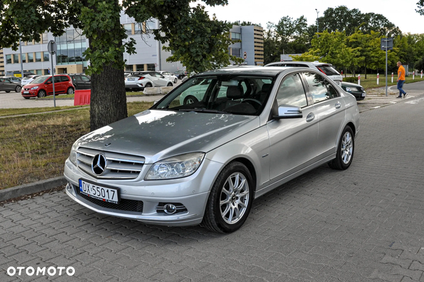 Mercedes-Benz Klasa C 180 K BlueEff Avantgarde