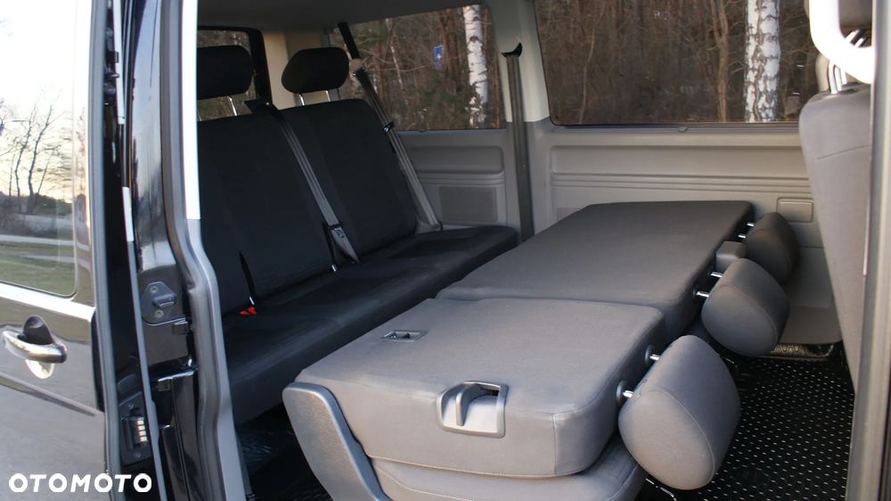 Volkswagen Caravelle - 28