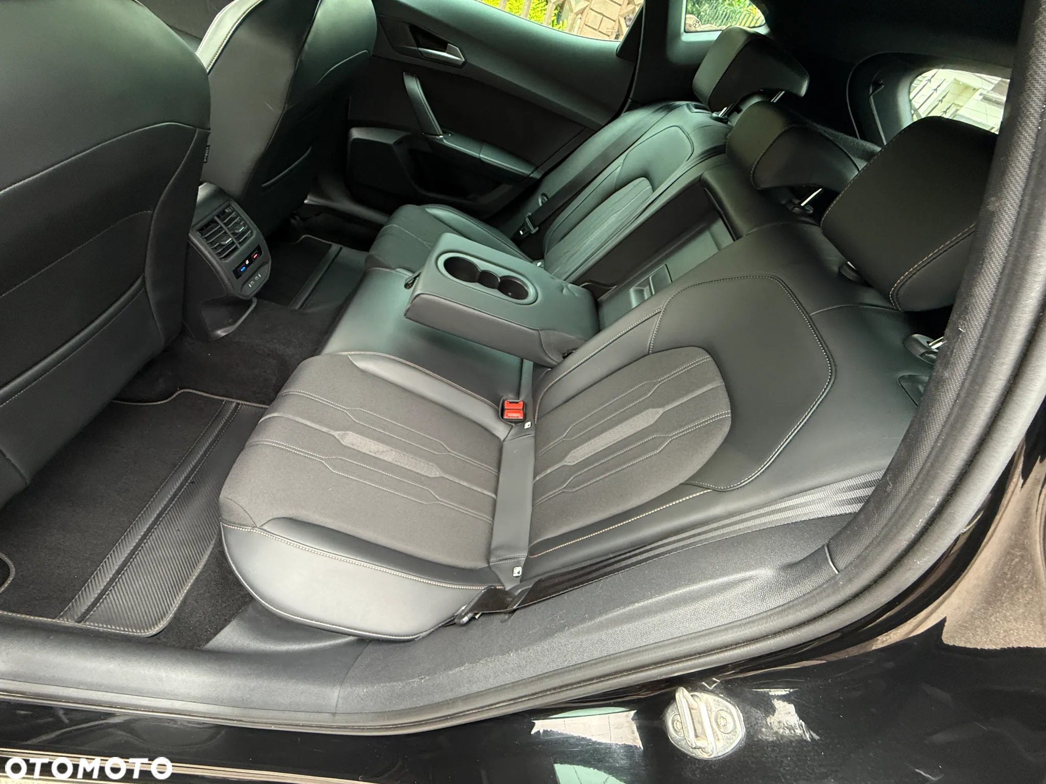 Cupra Formentor 1.4 e-Hybrid DSG - 34